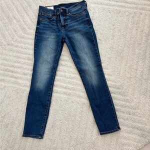 Gap Women’s Tru Skinny Mid Rise Denim Jeans - Size 25 P